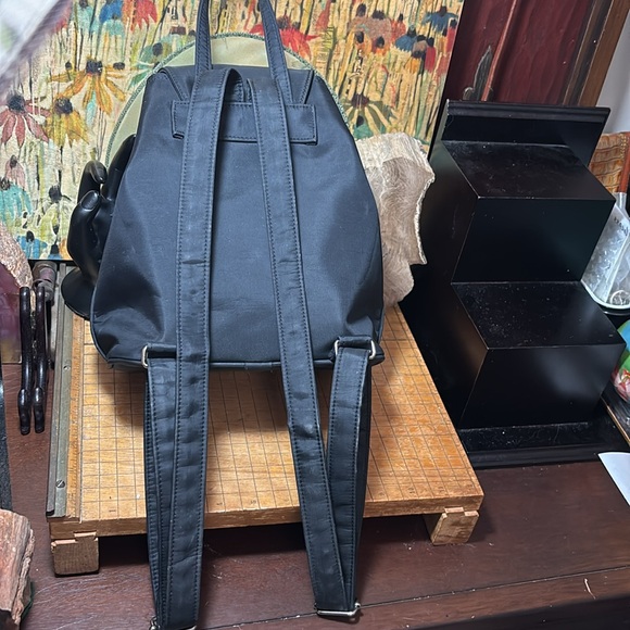 Dolce & Gabbana Parfum Black Backpack 10”Hx8.25”Lx6”W Flap Top w Drawstring VGUC - Picture 4 of 14